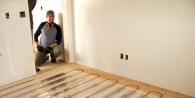 How to insulate floors in a wooden house: polymer materials, traditional insulation structure